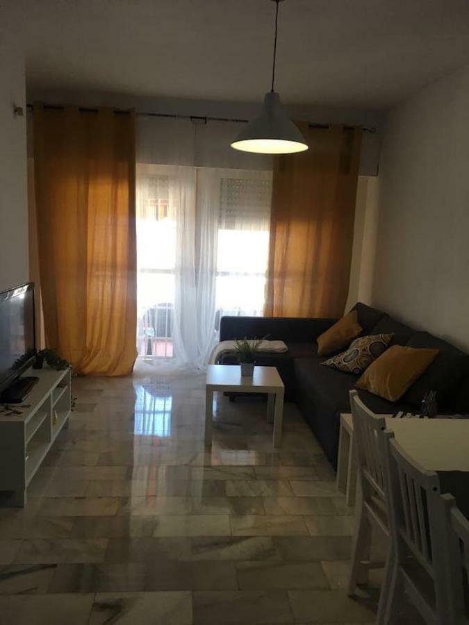 Apartamento En Urbanizacion Con Piscina Torremolinos Luaran gambar
